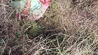 Desi sister-in-law is going to the forest to cut fodder, I follow her, sister-in-law took off all her clothes and started pressi