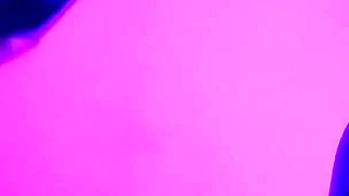 Gimp Cleans Sweaty Feet