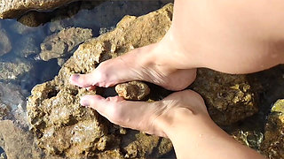 Footjob in the Sea