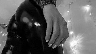 Big pussy and ass trought a latex pants: Big Ass, Solo  Fetish Porn