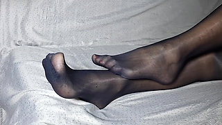 Nylon Feet Jerk off Instructions, Get Ready to Cumshot Now!
