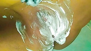 Wet my pussy with strawberry juice and creampie my pussy with cream