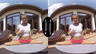 Jenifer Jane Has Some Fun With Her Dildo