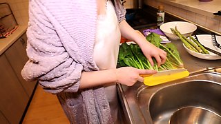 Omege japanese girl with big boobs on cams