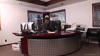 Secretary fucked in office