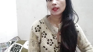 Desi hot bhabhi ko bathroom me pela