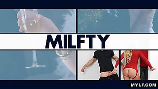 Chief girl plays pussy games- Kit Mercer
