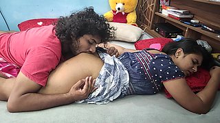 Desi Malayali Couple Hot Sex in Home, Mallu Couple Hot Sex in Nighty, Malayali Wife Nighty Removal and Sex with Boy Friend