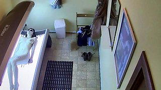 Masturbating in solarium allowed