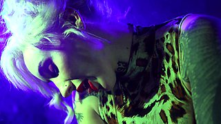 Kitty Quinn smokes her night away in Smoked Out Blondie