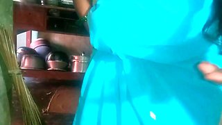 Cleaning Indian Porn Aunty Food Plate