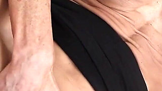 From Teasing to a Real Orgasm on My Boss’s Table