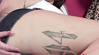 Geek Girl in Sexy Footjob!