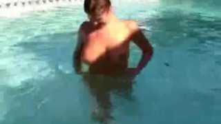 Horny amateur couple go into their pool to suck and fuck