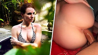 Quick Sex with a Big-assed Beauty in a Hotel Room