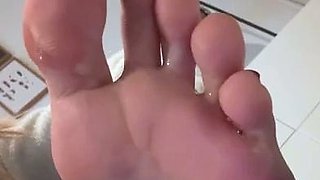 Black Amateur Explore Hot Foot Fetish