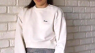 Cute 18 Years Without Panty Under Her Skirt Does a Porn Casting
