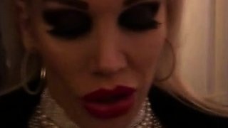 Amateur milf outdoors blowjob and fucking