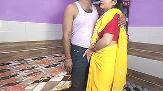Desi beautiful Bhabhi calls the neighbor's brother-in-law to her bedroom and fucks him.