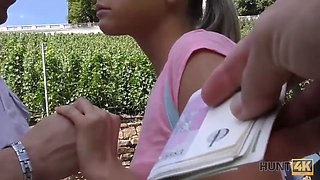 Hunt4k. teen loses wallet but charismatic boy offers money