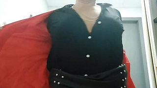 Delirium Sex in the Toilet at Work Where I Wanted to Play