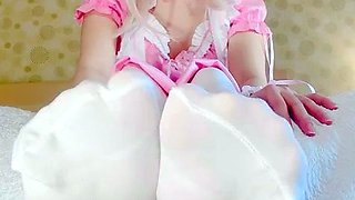 SnowPrincess aka snowpriness OnlyFans - New Maid giving you