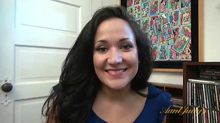 Serenity Knox is a horny Latin cougar.
