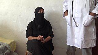 Muslim Woman Anal Fucking in Doctors Office.