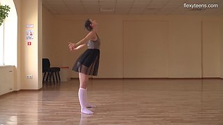 Slender ballerina Kim Nadara shows yummy smooth pussy in flexible positions