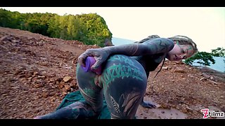 Anuskatzz fucks her ass in public with a big toy