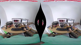 Nerdy VR porn dream featuring Daisy Lee