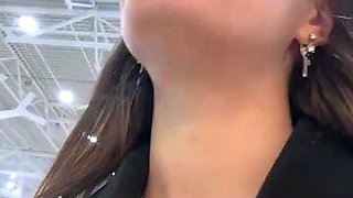 Shy_priincess masturbates in public toilet