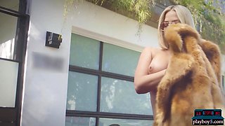 Bubble ass FAT blond Alexis Texas