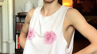 Brunette Solo Webcam Masturbation