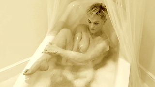 Masturbation and Bubbles