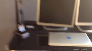 Halle Von and Dakota James at sextape lesbos