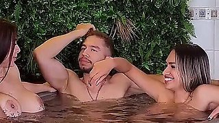 Sex in the Jacuzzi, Swinger, Latinas, Cuckolds and Big Tits Silvana Lee