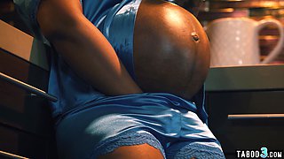 Pregnant ebony mommy craving for a penis