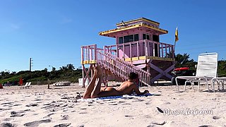 Sexdate amateurs at the public beach 2