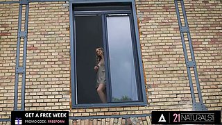 21 naturals - luxurious Adira Allure makes a cock jizz with her pretty legs
