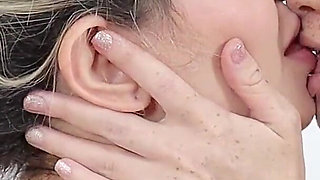 The Redhead with the Hairy Pussy Came Back Pregnant to End the Longing