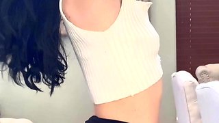 Sexy hottie Anetta Keys enjoys a solo toy masturbation