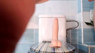 Love Chat Big Boobs Brunette Masturbating For Cam