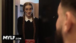 Glasses MILF Erin Everheart Spreads Long Legs for Hardcore Blowjob and Facial