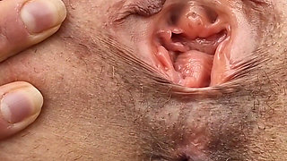 Outdoors Naked Gaping My Pussy and Pissing