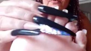 Meryan long nails and boobs