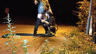 Horny Milf Gives Passionate Rimjob On A Public