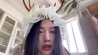 Asian Babe Repays Favor With No-Condom Creampie Sex