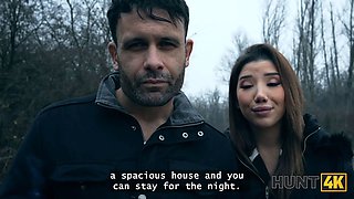 Hunt4k. hot striptease with natural figure to beat a stupid boyfriend back