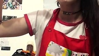 Amateur Webcam Teen Masturbates And Teases